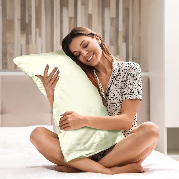 Oussum Standard Home Decorative Silky Comfortable Satin Pillow Cover Set of 2 - Picture 1 of 7